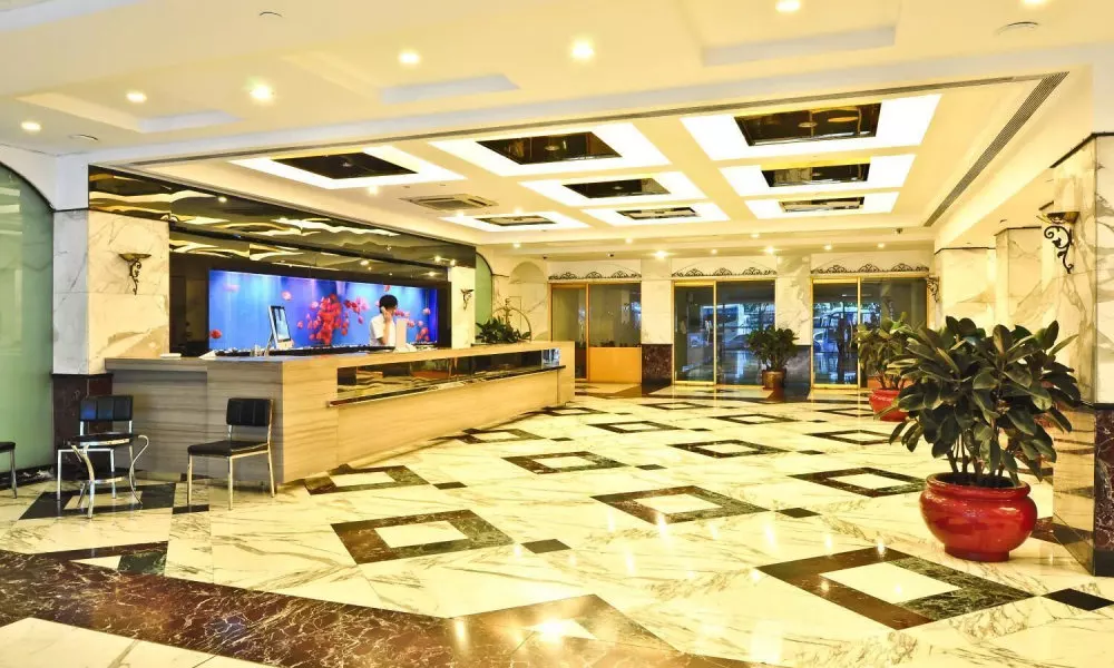 Sealy Hotel