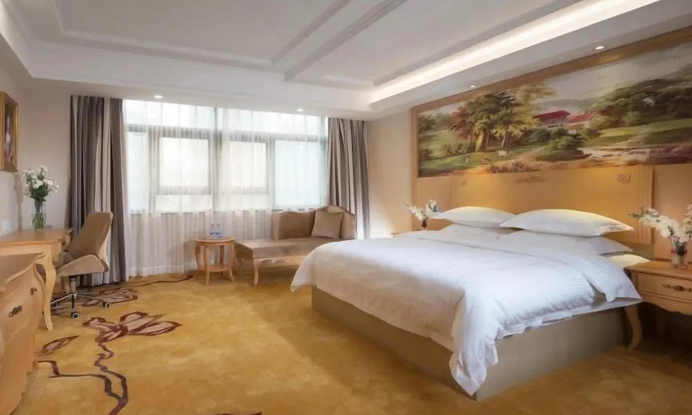 GreenTree Inn Guangdong Shenzhen Dongmen Business Hotel
