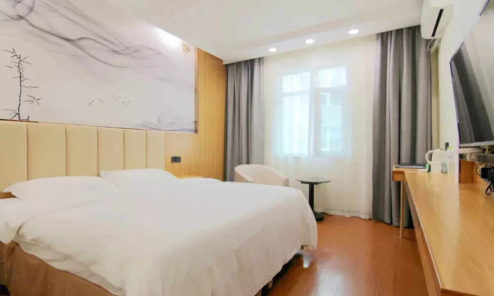 Greentree Inn Chongqing Yuzhou Road Hotel