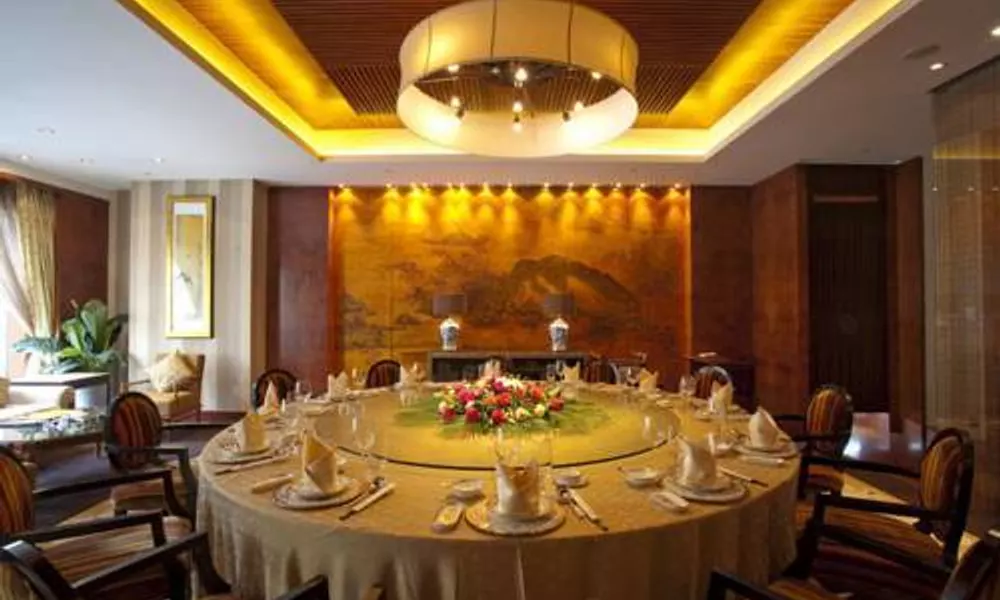 Chengdu Celebrity City Hotel, фото 3