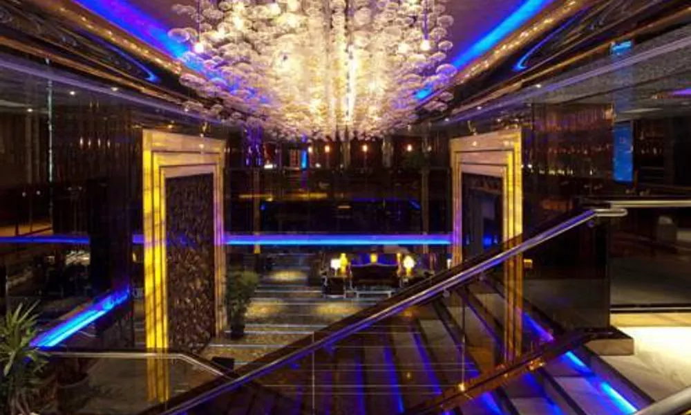 Chengdu Celebrity City Hotel