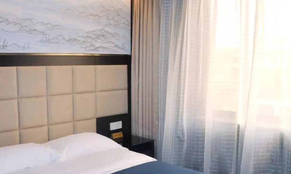 Nanfang Hotel Anban Street, фото 2