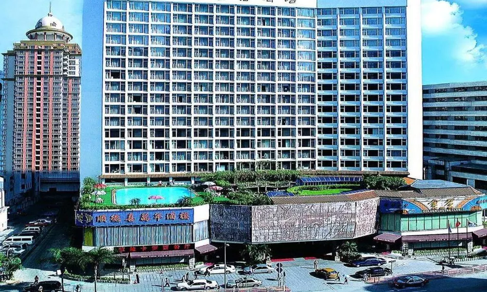 Golden Lustre Hotel, фото 4