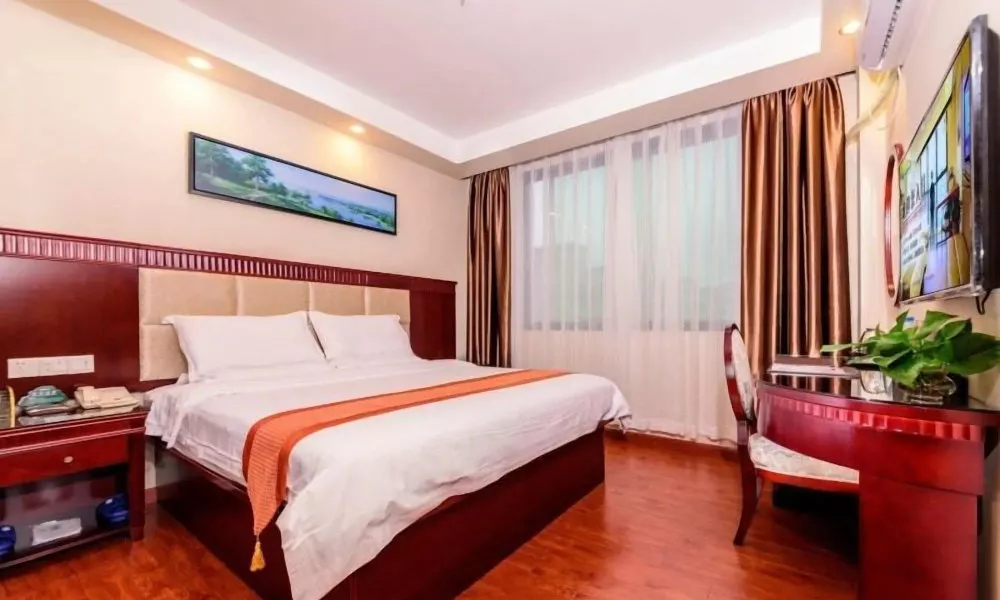 Greentree Inn Guangdong Airport Huaxi Road Express Hotel, фото 2