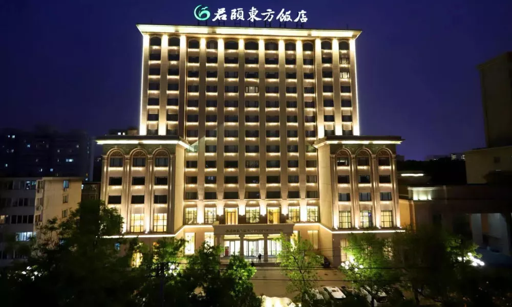 JunY Oriental Hotel