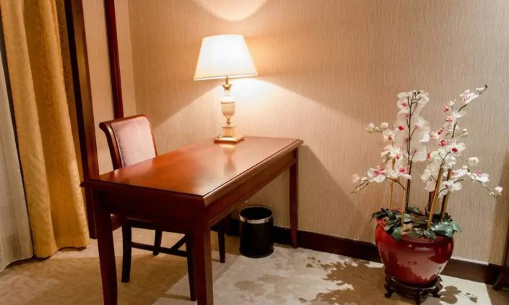 Guangzhou Lijiang Mingzhu Hotel, фото 2