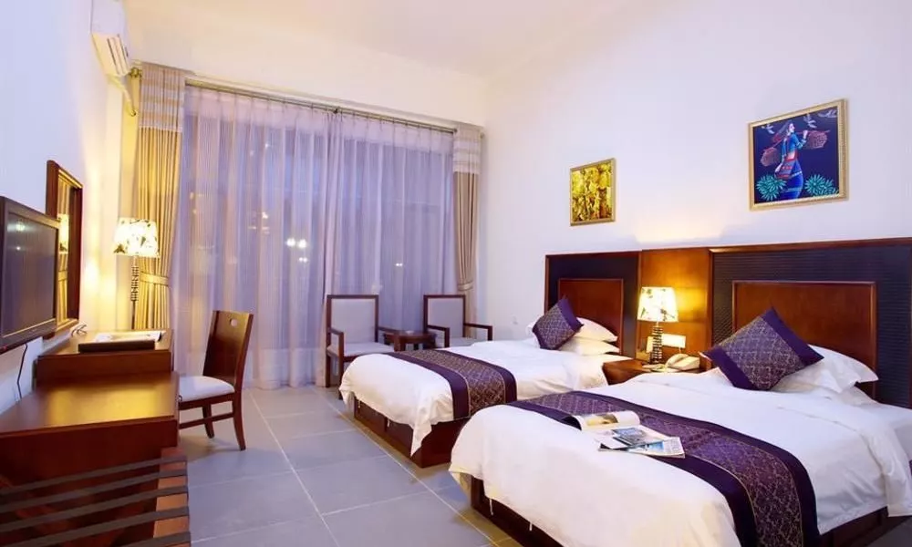 Huating Business Hotel