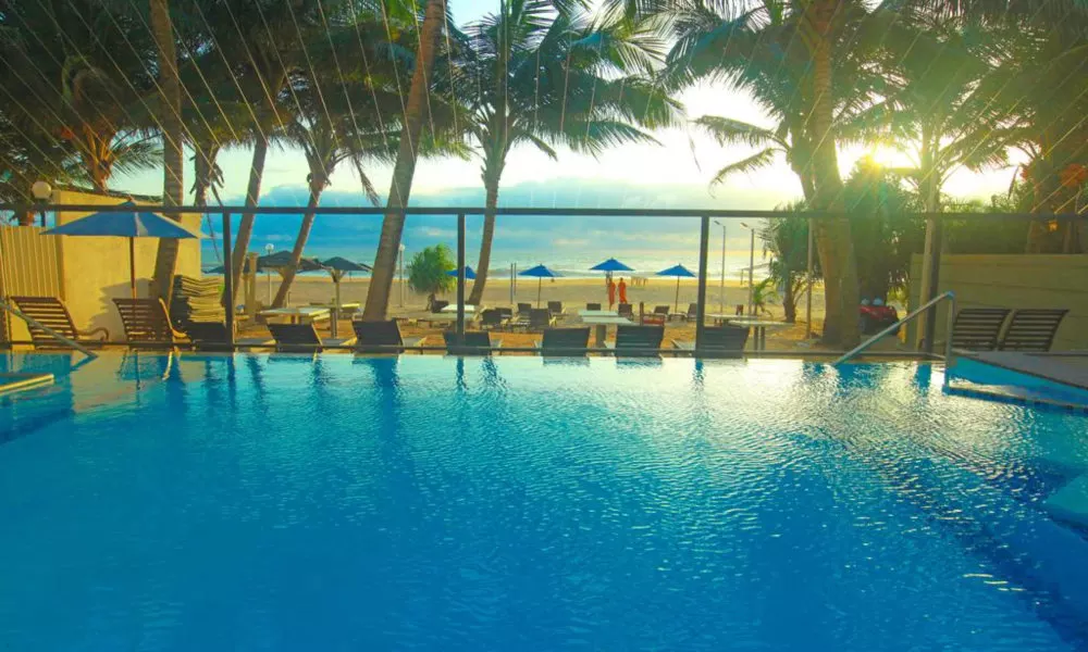 Beacon Beach Hotel