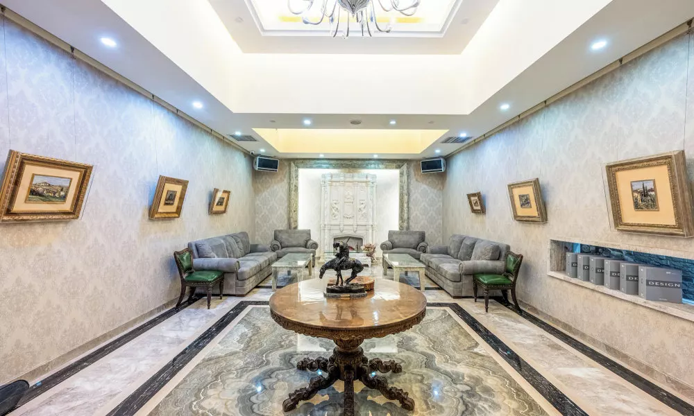 AC Embassy Hotel, фото 2