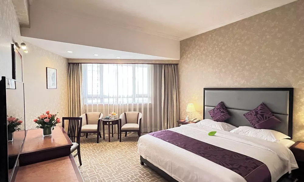 Shenzhen Luohu Century Plaza Hotel, фото 3