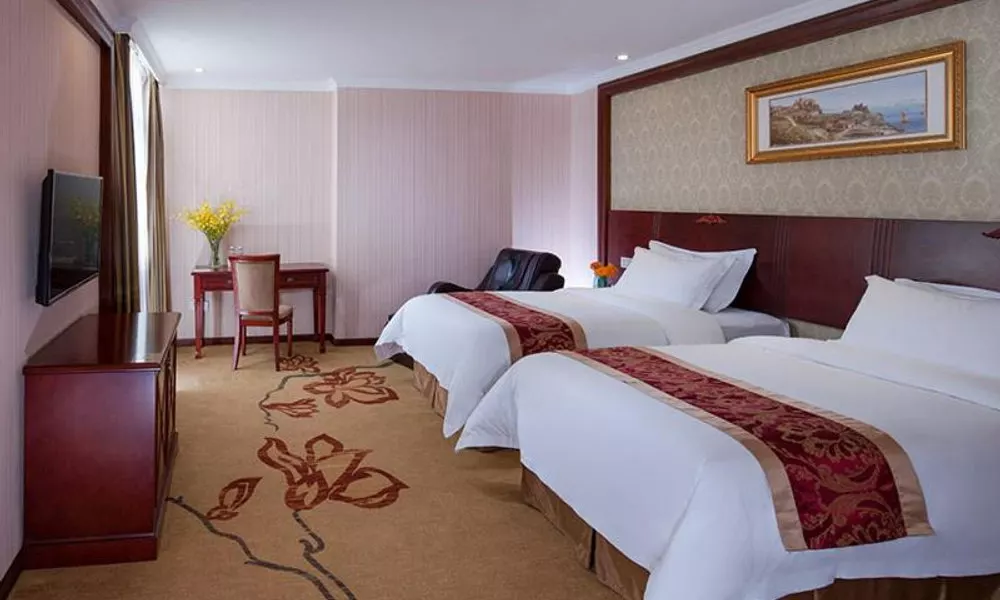 Vienna Hotel Shenzhen Guanlan Tangren Street