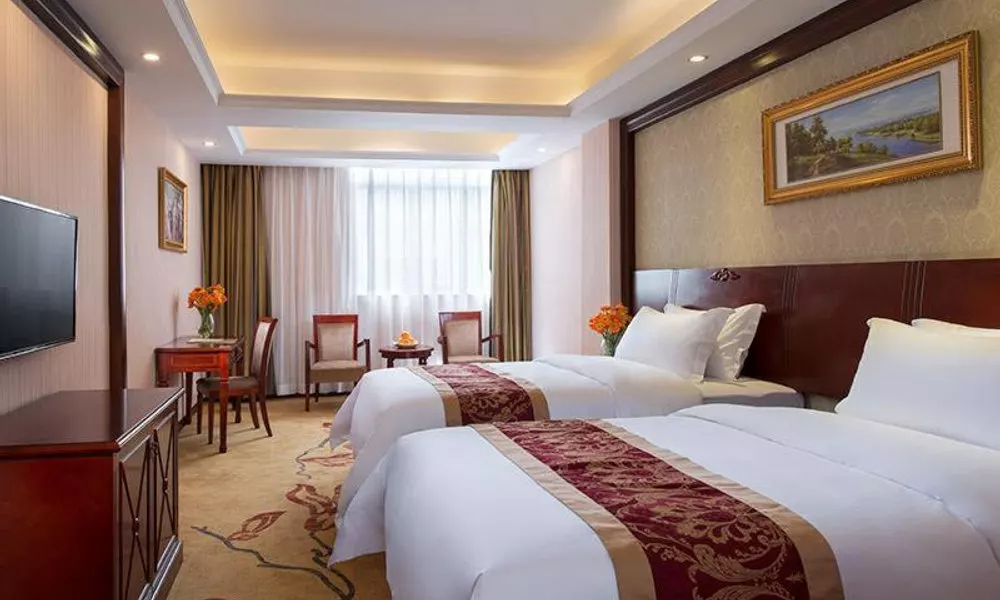Vienna Hotel Shenzhen Shiyan Shilong Community, фото 2