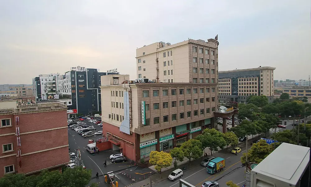 LAVANDE HOTEL SHANGHAI HONGQIAO AIRPORT WUZHONG RO, фото 3
