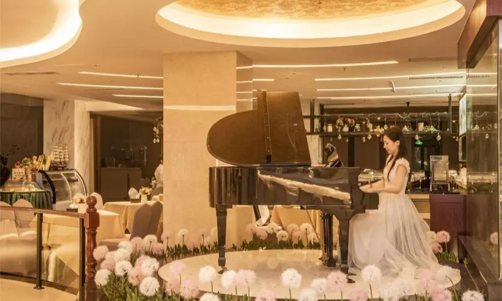 JunYue Hotel, фото 2