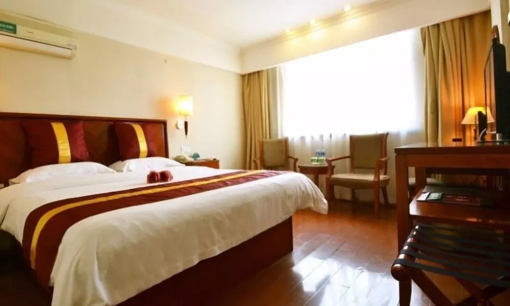 GEM Hotel Wuning Road Zhenping Road Metro Station