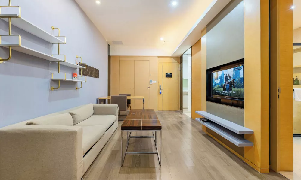 Poly World Trade Centre Apartment - YiCheng, фото 4