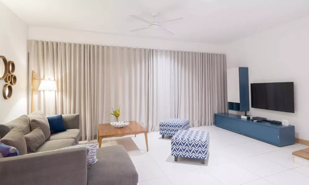 Latitude Luxury Beachfront Complex, фото 3