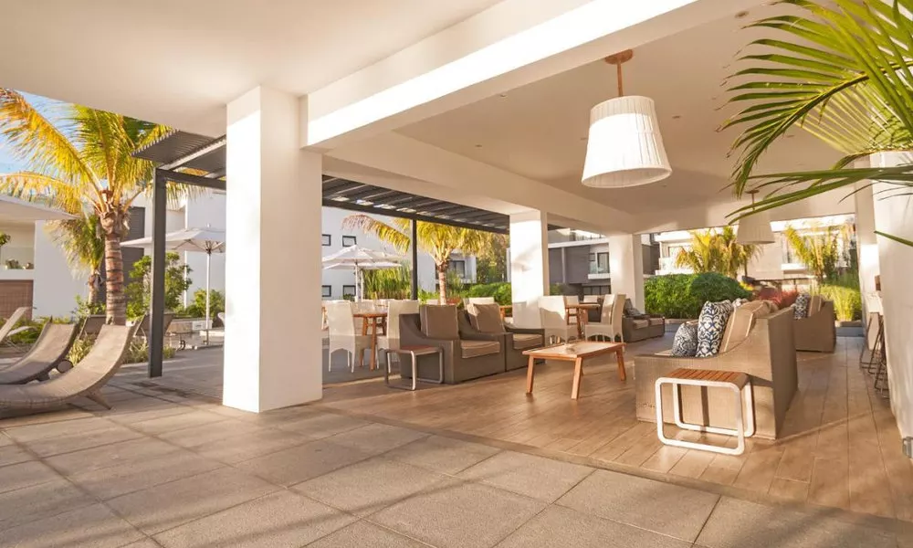 Latitude Luxury Beachfront Complex, фото 5