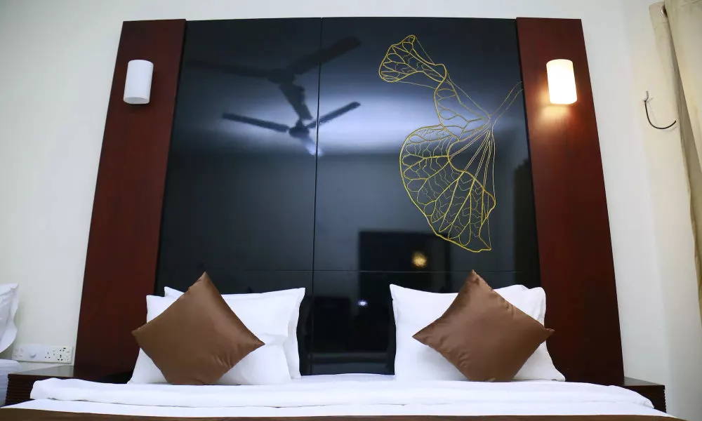 Sea port hotel
