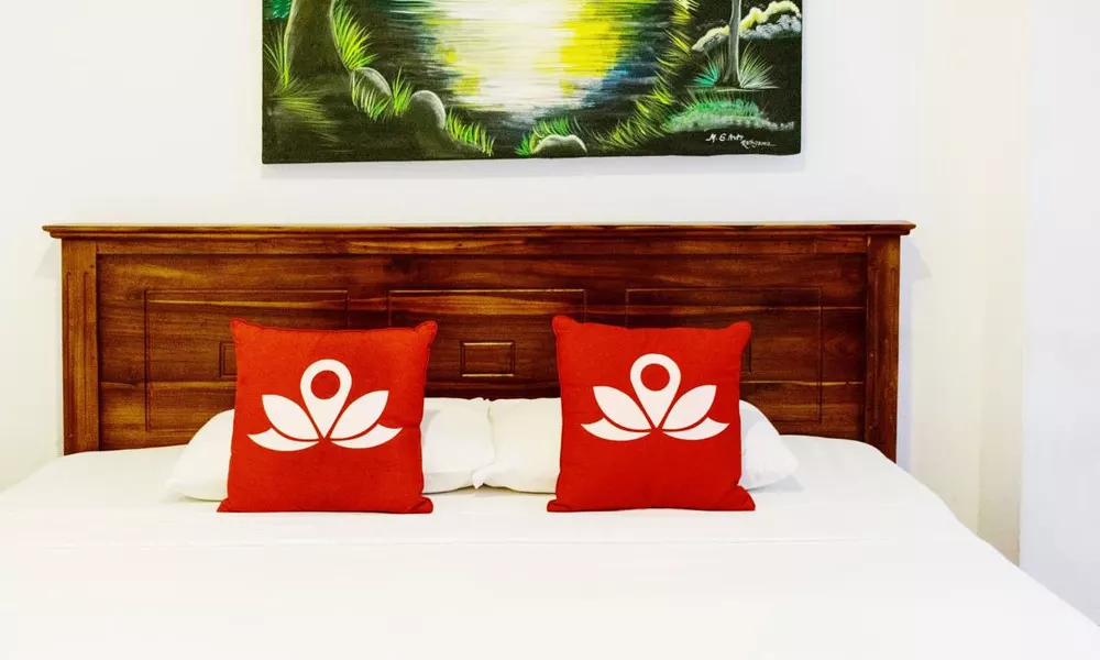 ZEN Rooms Church Cross Street
