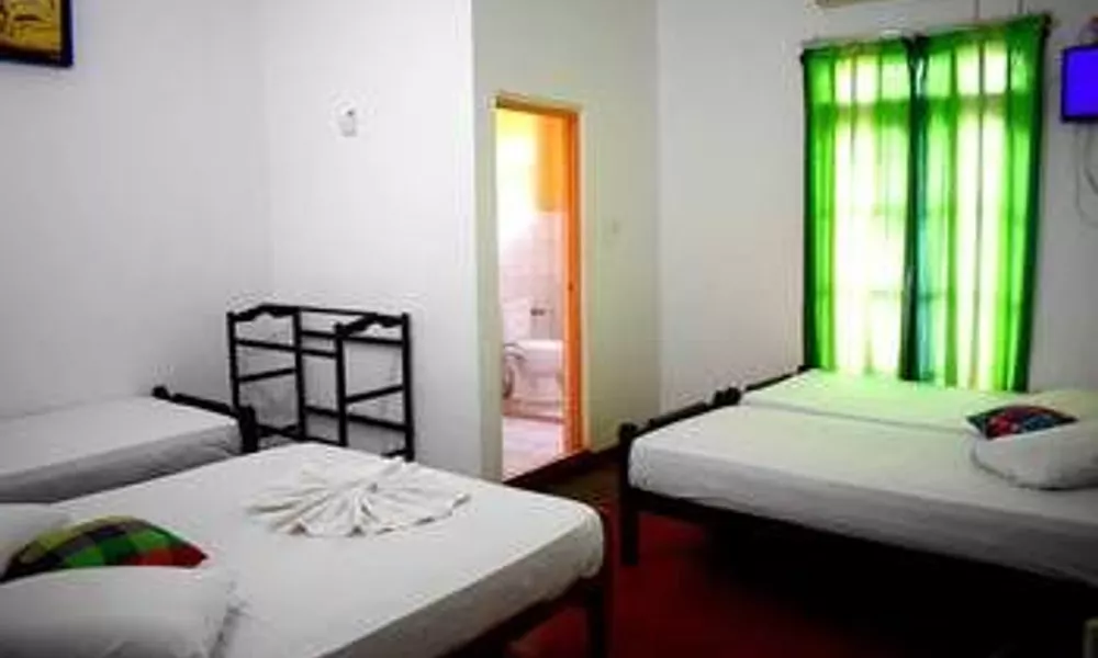Yoho Avinro Garden Hotel, фото 2