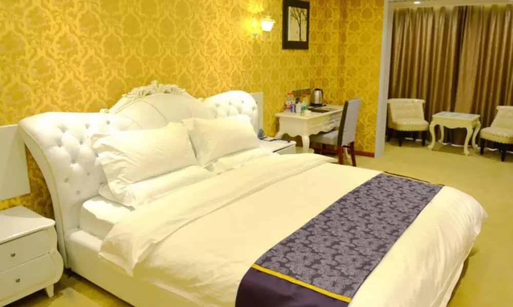 GreenTree Inn ShanXi Xi’An Longshouyuan Metro Station Express Hotel
