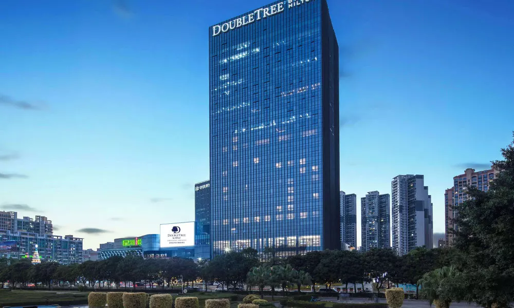 DoubleTree by Hilton Hotel Shenzhen Longhua, Near Shenzhen North Railway, Uniwalk & Uniworld Shoppin