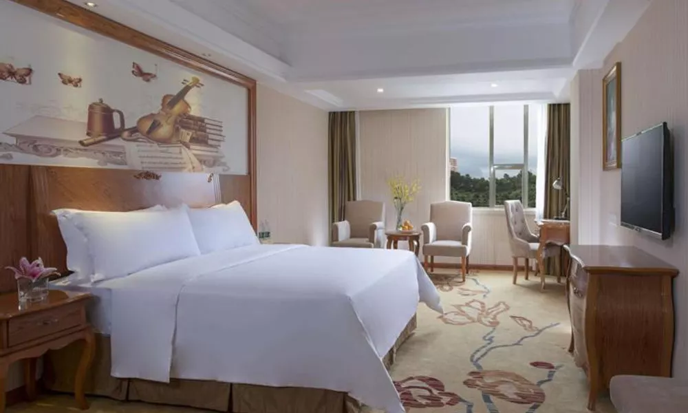 Vienna International Hotel Shenzhen Caopu Jindaotian