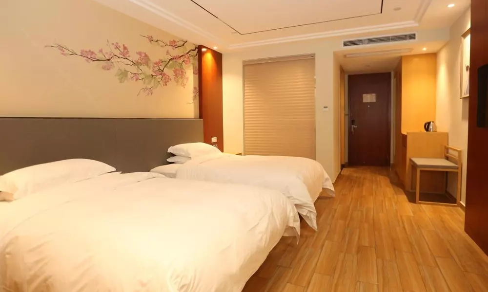 U-Hotel Shenzhen Airport Branch, фото 5