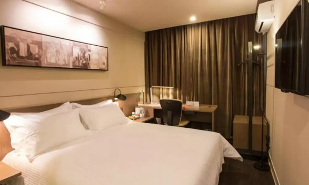 Jinjiang Inn Shanghai Caohejing Xingzhong Road Railway Station Hotel