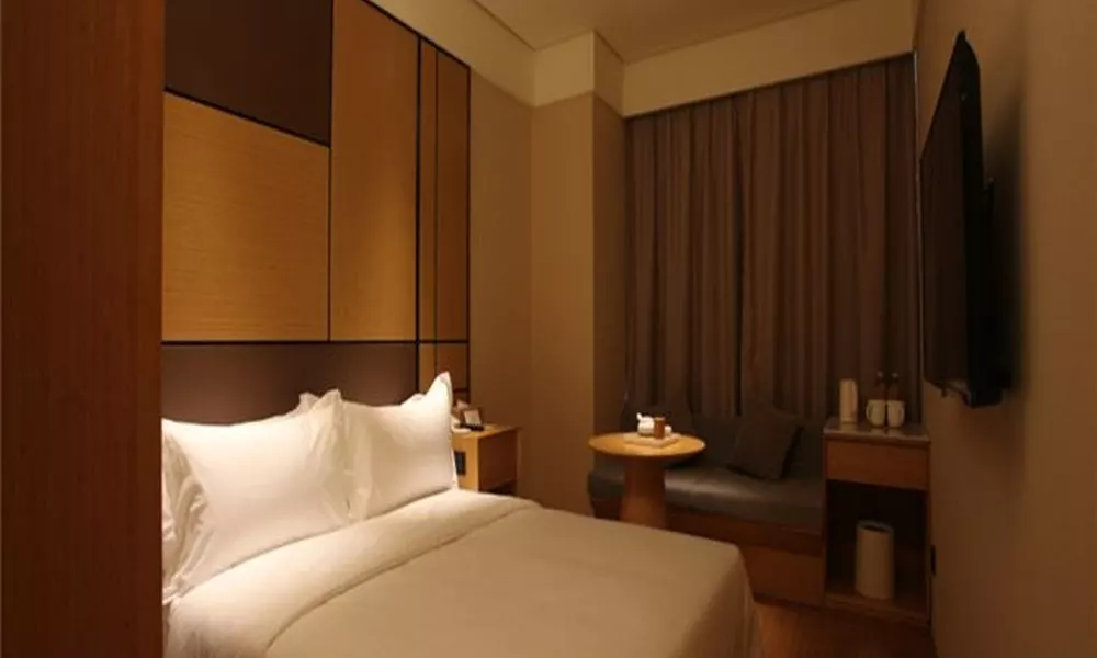 Ji Hotel Shanghai The Bund Town City God Templ, фото 2