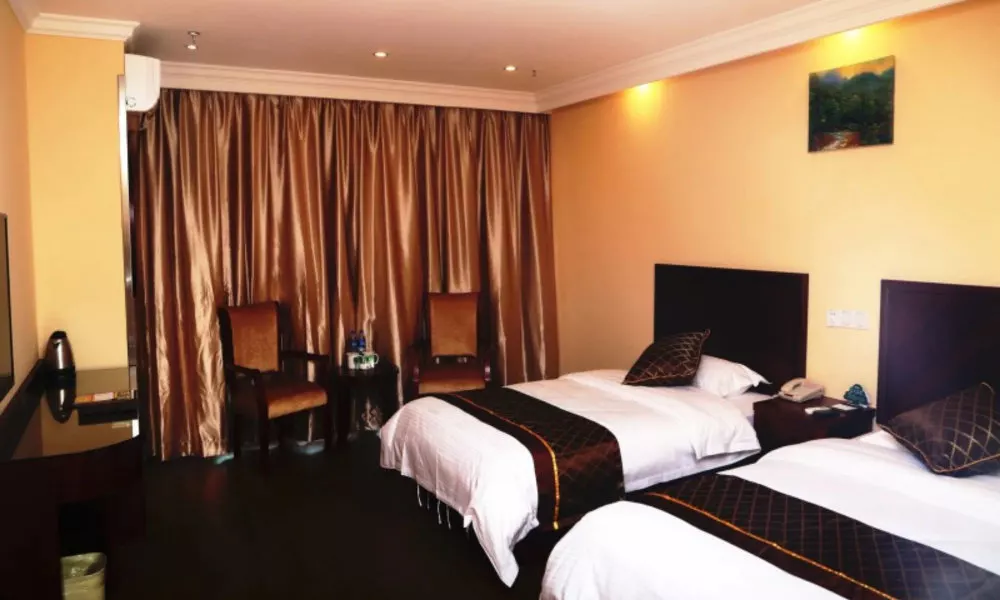 GreenTree Inn Shanghai Pudong Airport Heqing Huanqing Middle Road Express Hotel