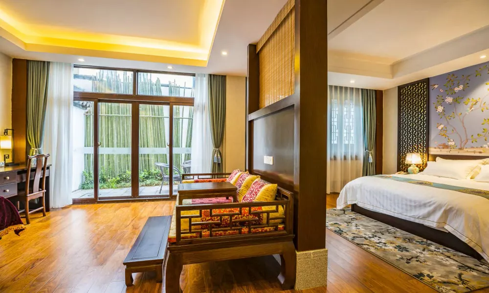 Graceland Garden Court Hotel, фото 3