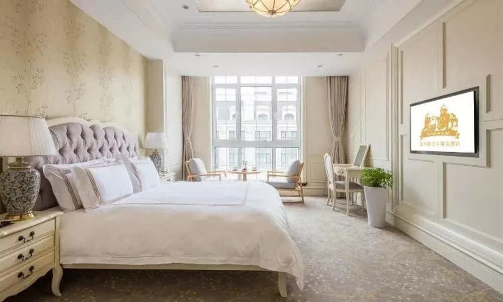 The Golden Beach No.1 Boutique Hotel
