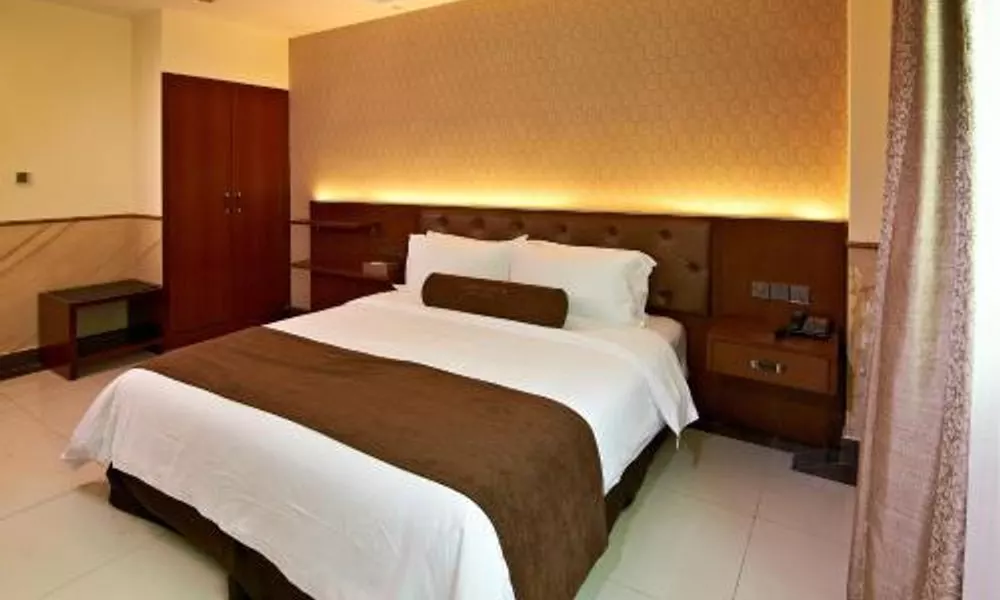 James Joyce Coffetel Hotel Guangzhou Shi Jing City Square Branch, фото 2