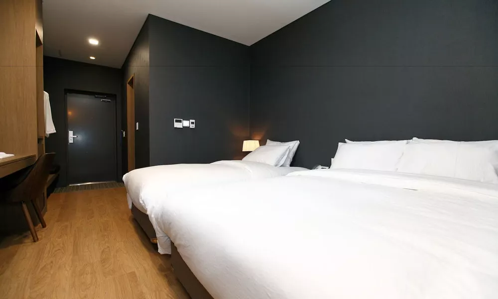 Bricks Hotel, фото 2