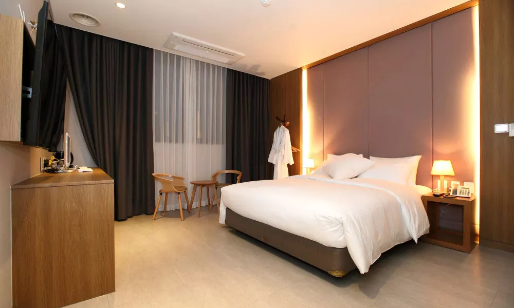 Bricks Hotel