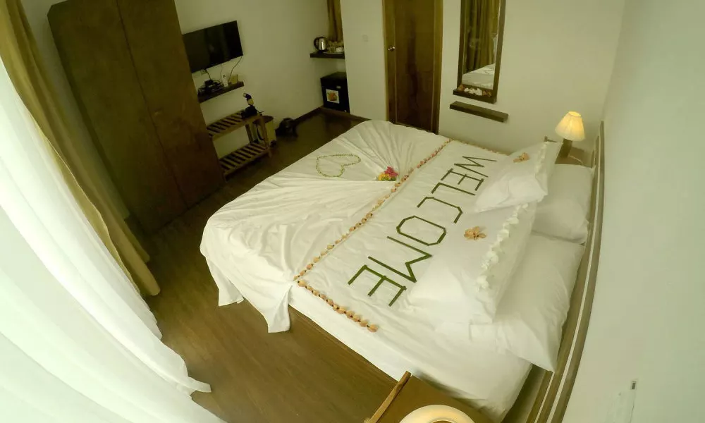 Dhiffushi White Sand Beach Hotel, фото 2