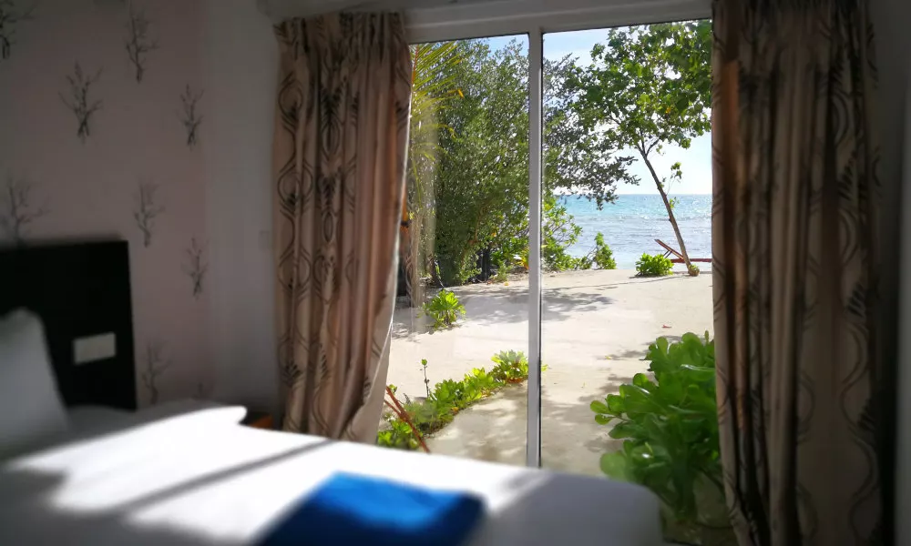 Crown Beach Hotel-Private Bikini Beach, фото 2