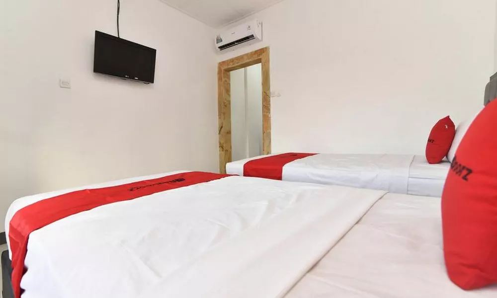 RedDoorz near Tanjung Benoa Beach, фото 2