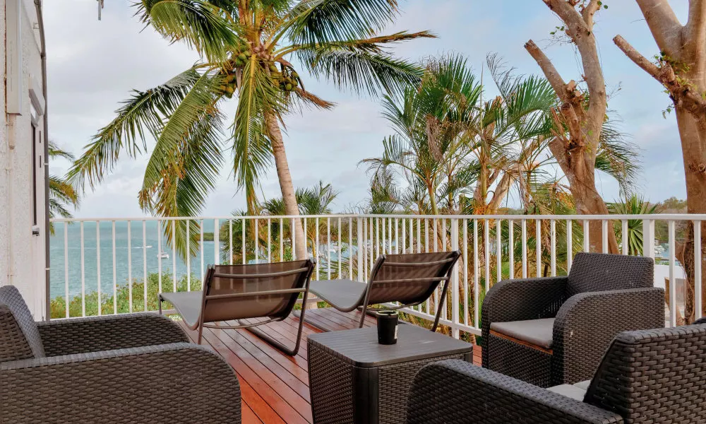 Boutique Villa on the Rocks with Stunning Sea Views, Infinity Pool & Private Jetty, фото 5