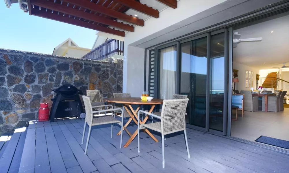 Stella Beach House by StayMauritius