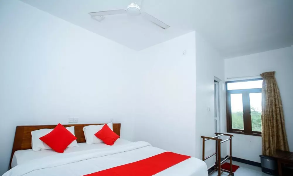 OYO 310 Sea Lagoon Beach Hotel