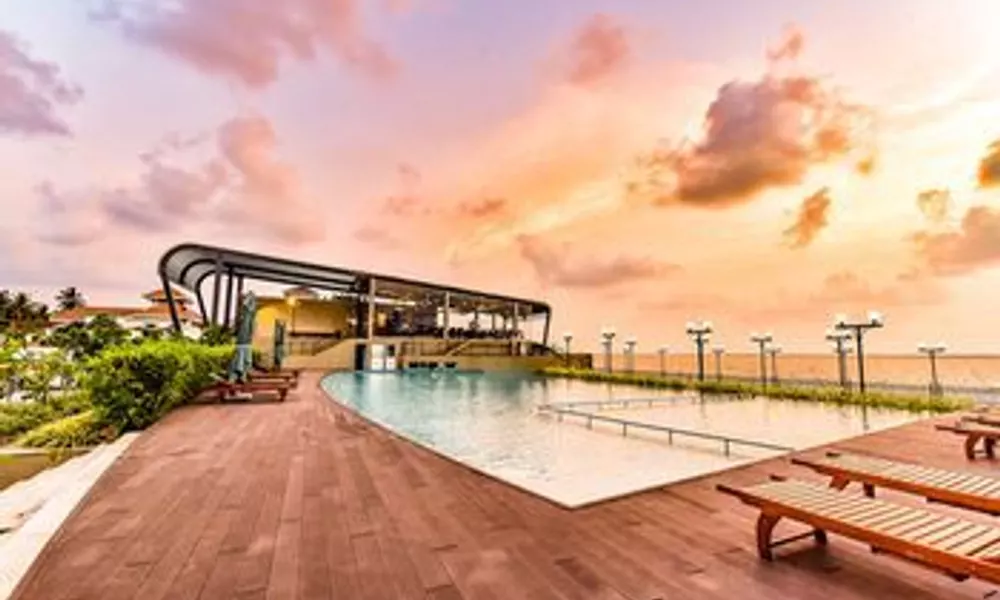 Grandeeza Luxury Hotel