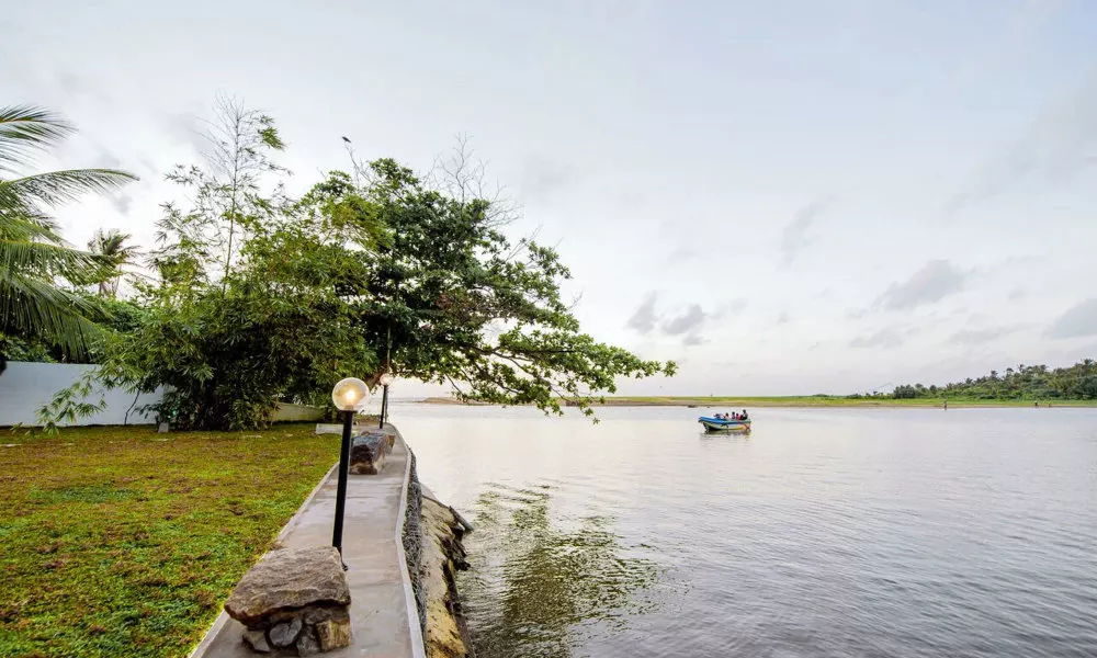 VAAYA Beach Hotel, фото 4