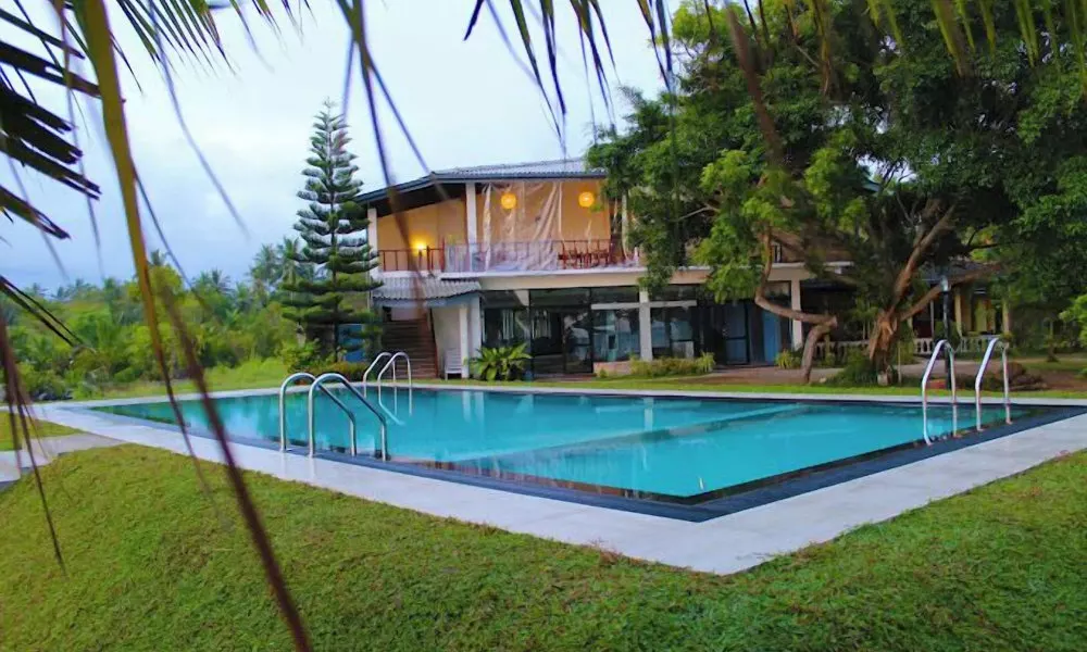 Nico Lagoon Hotel