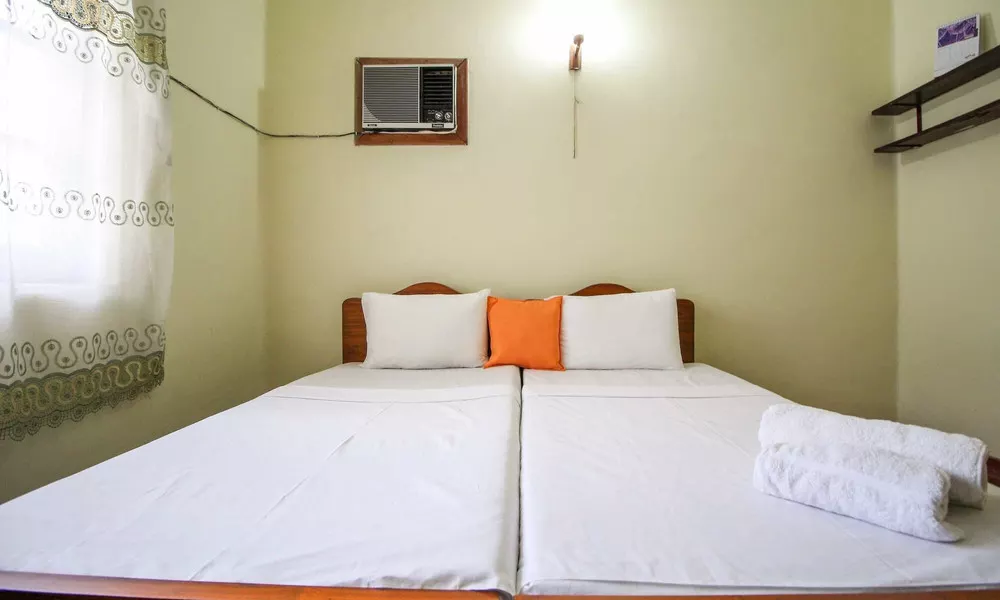 Yoho Airport way bungalow