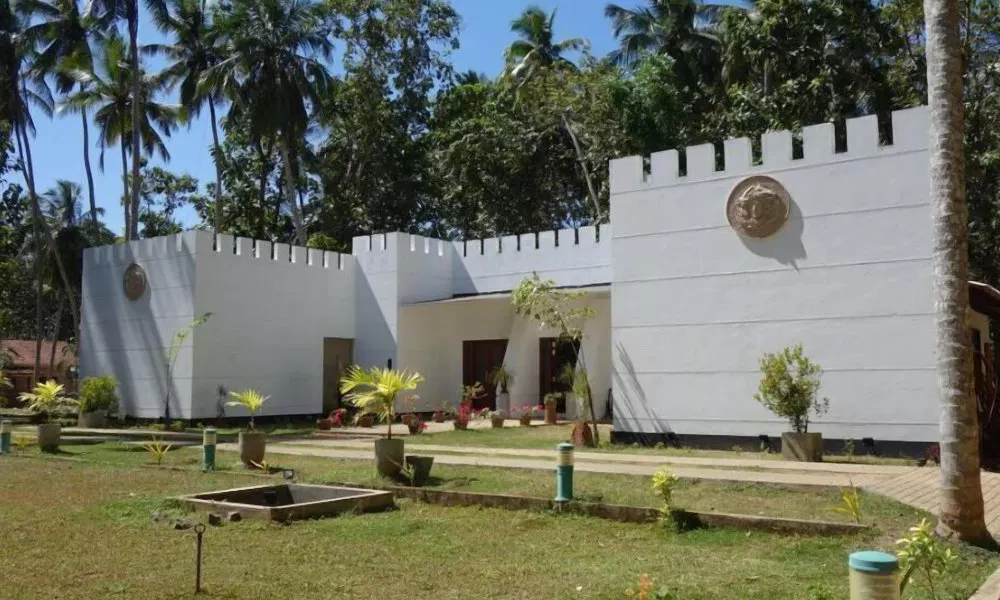 Royal Mandira Hotel