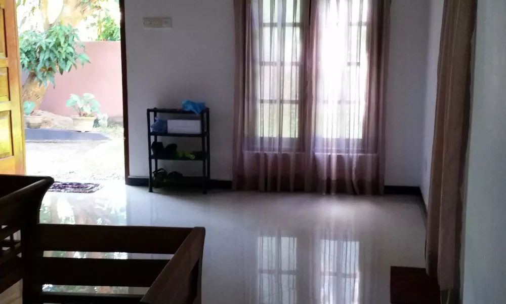 Srilusa Home Stay Hikkaduwa, фото 2