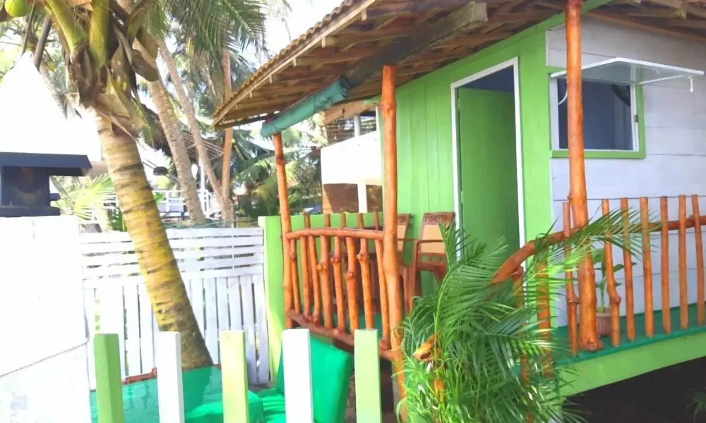 Luna Beach Home & Cabanas - Hostel